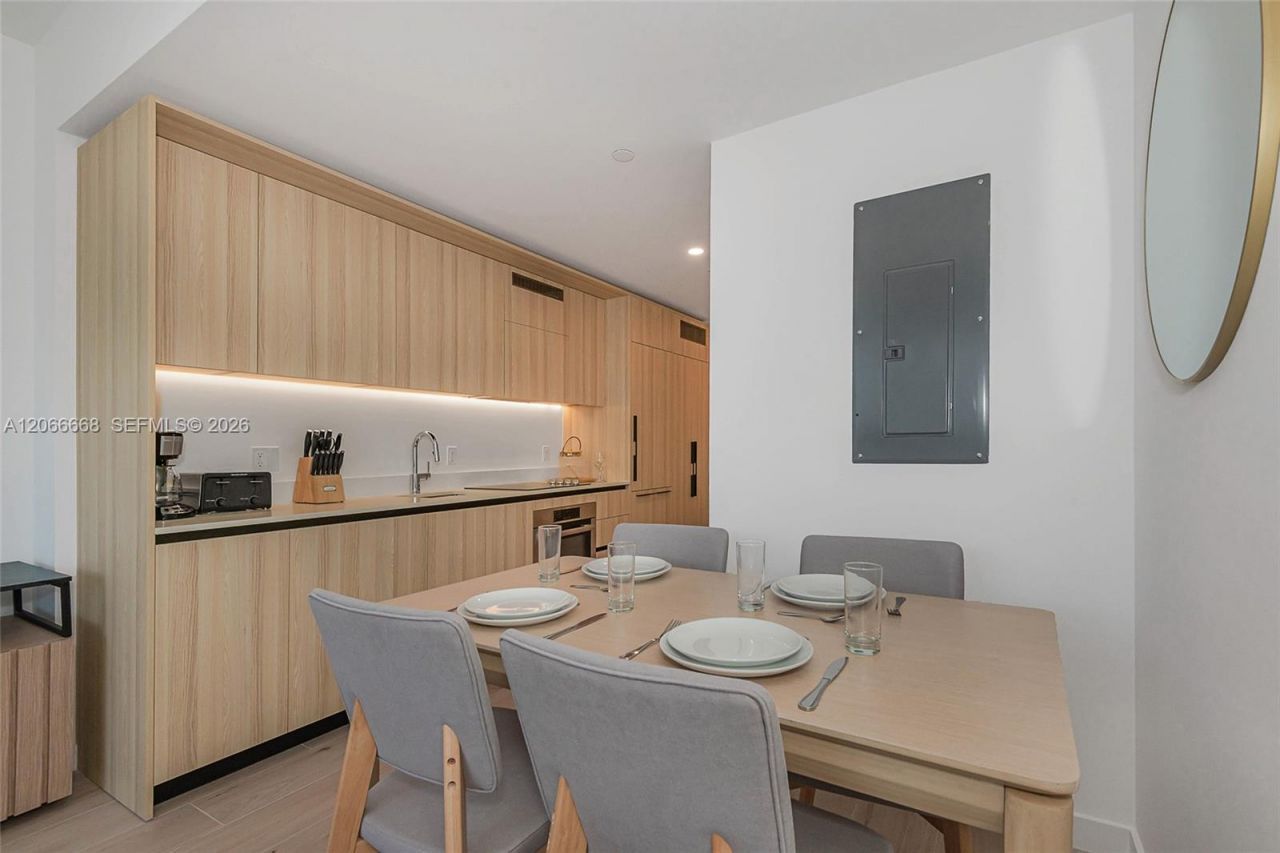 225 N Miami Ave , Unit 2801, Miami, FL 33128 Photo