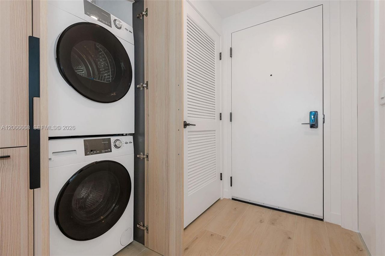 225 N Miami Ave , Unit 2801, Miami, FL 33128 Photo