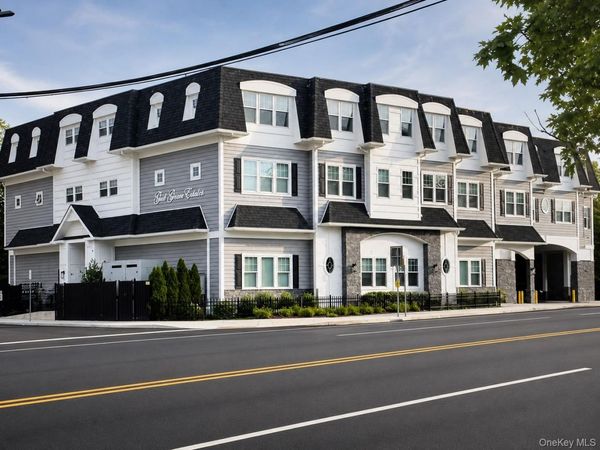 Gail Grace Estates 840 Montauk , Copiague, NY 11726