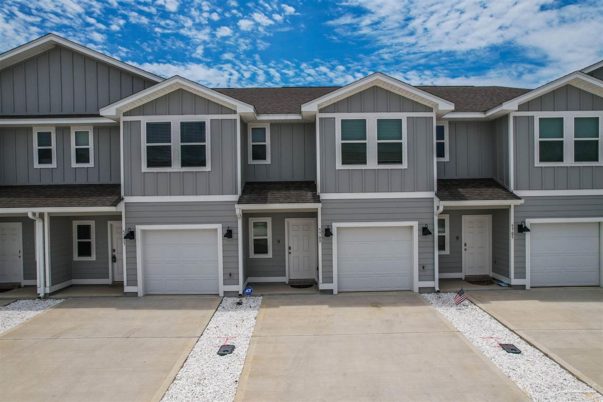5709 Stellarjay St, Gulf Breeze, FL 32563 Main Photo