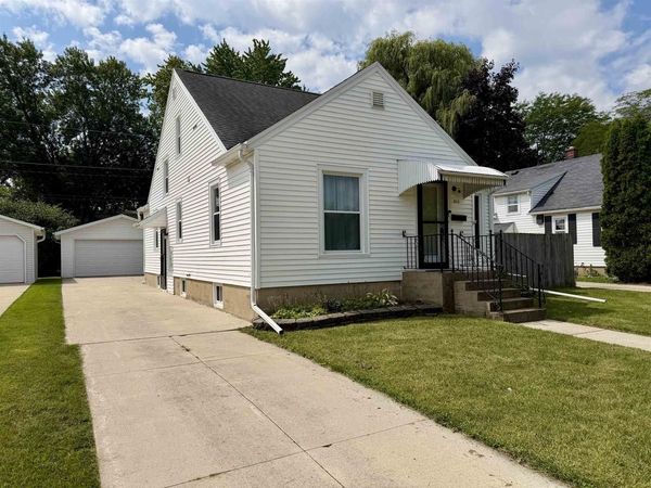 352 E 11TH STREET, Fond Du Lac, WI 54935