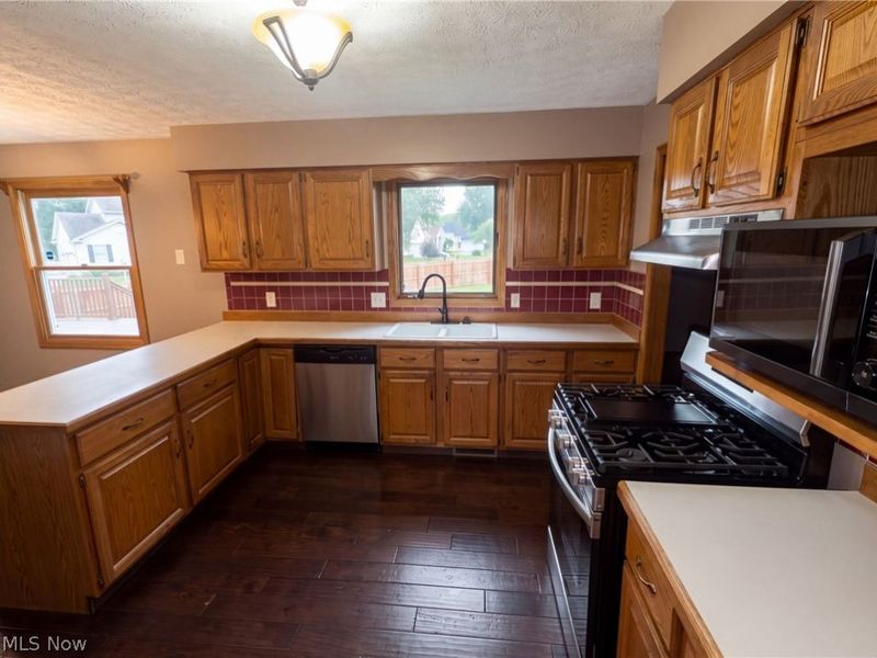 1100 Prescot Avenue NW, Massillon, OH 44646 Photo 2