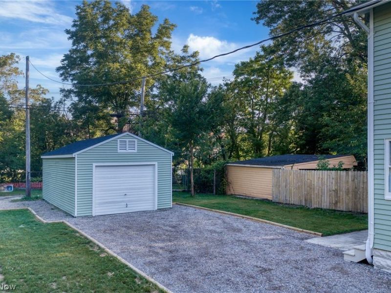 6209 Pear Avenue , Cleveland, OH 44102 Photo 3