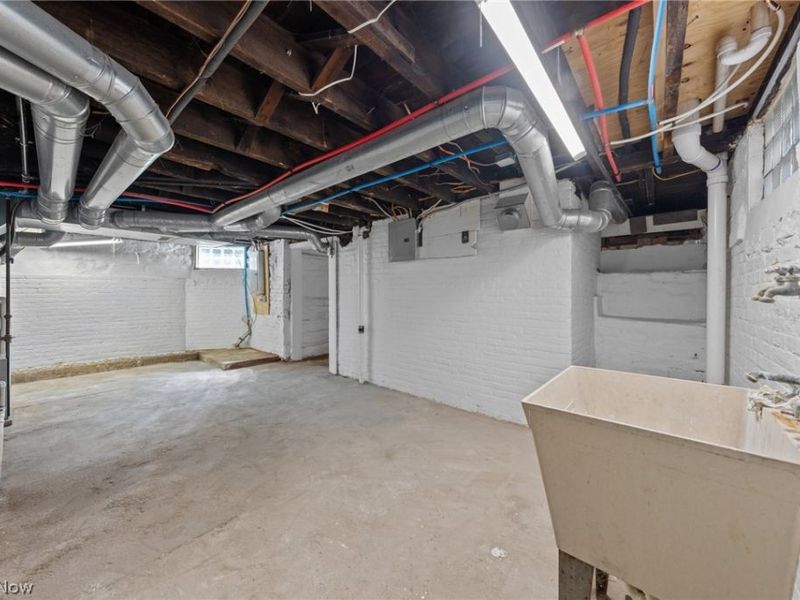 6209 Pear Avenue , Cleveland, OH 44102 Photo 39