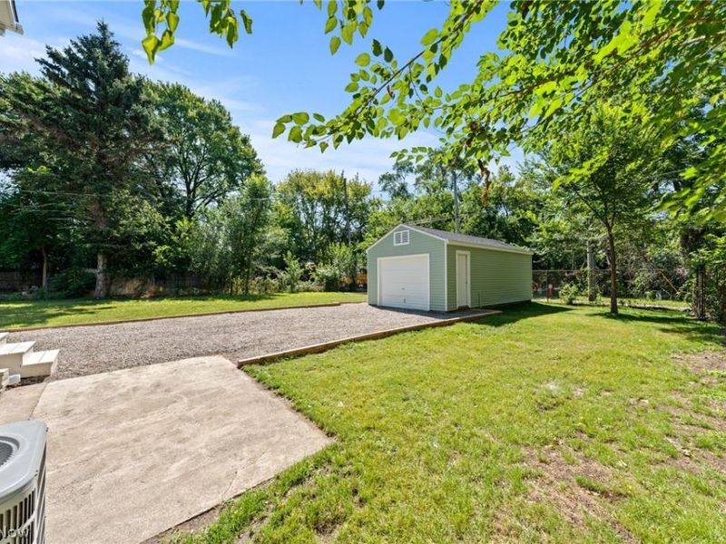 6209 Pear Avenue, Cleveland, OH 44102 Photo 44