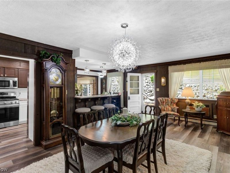 411 E Mohawk Drive , Malvern, OH 44644 Photo 12