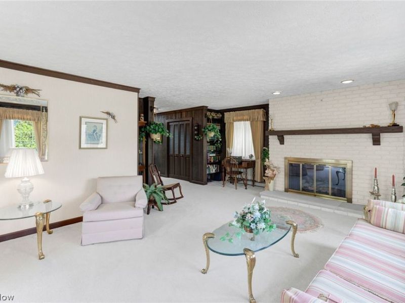 411 E Mohawk Drive , Malvern, OH 44644 Photo 7