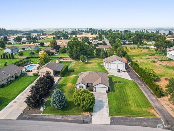 6616 Rd 1.9 NE, Moses Lake, WA 98837