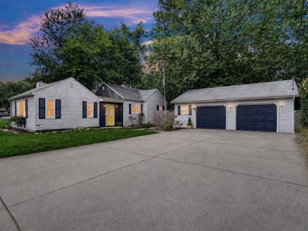 2696 Edgewood Street , Portage, IN 46368