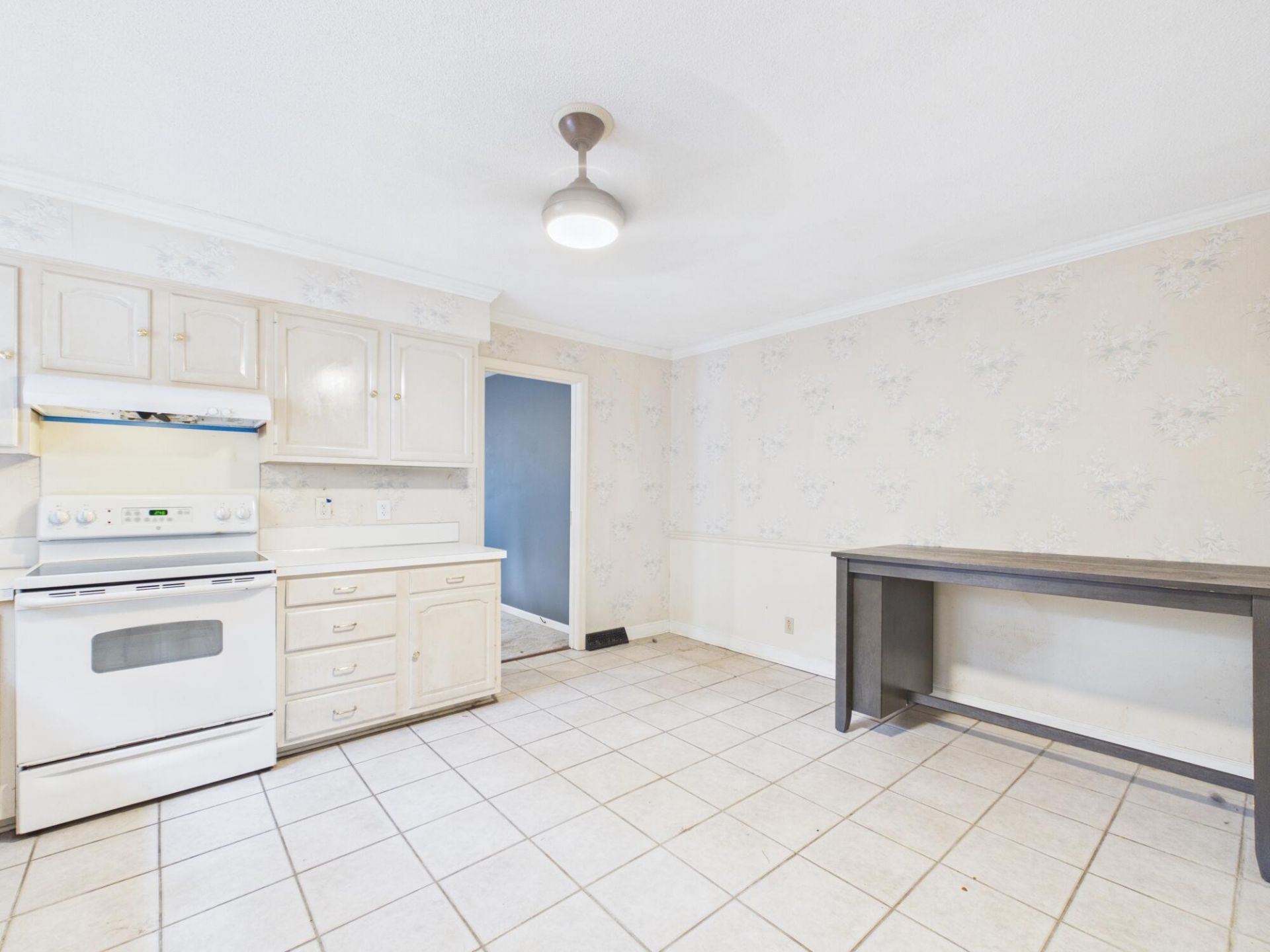 102 Candlewood Court Photo 10