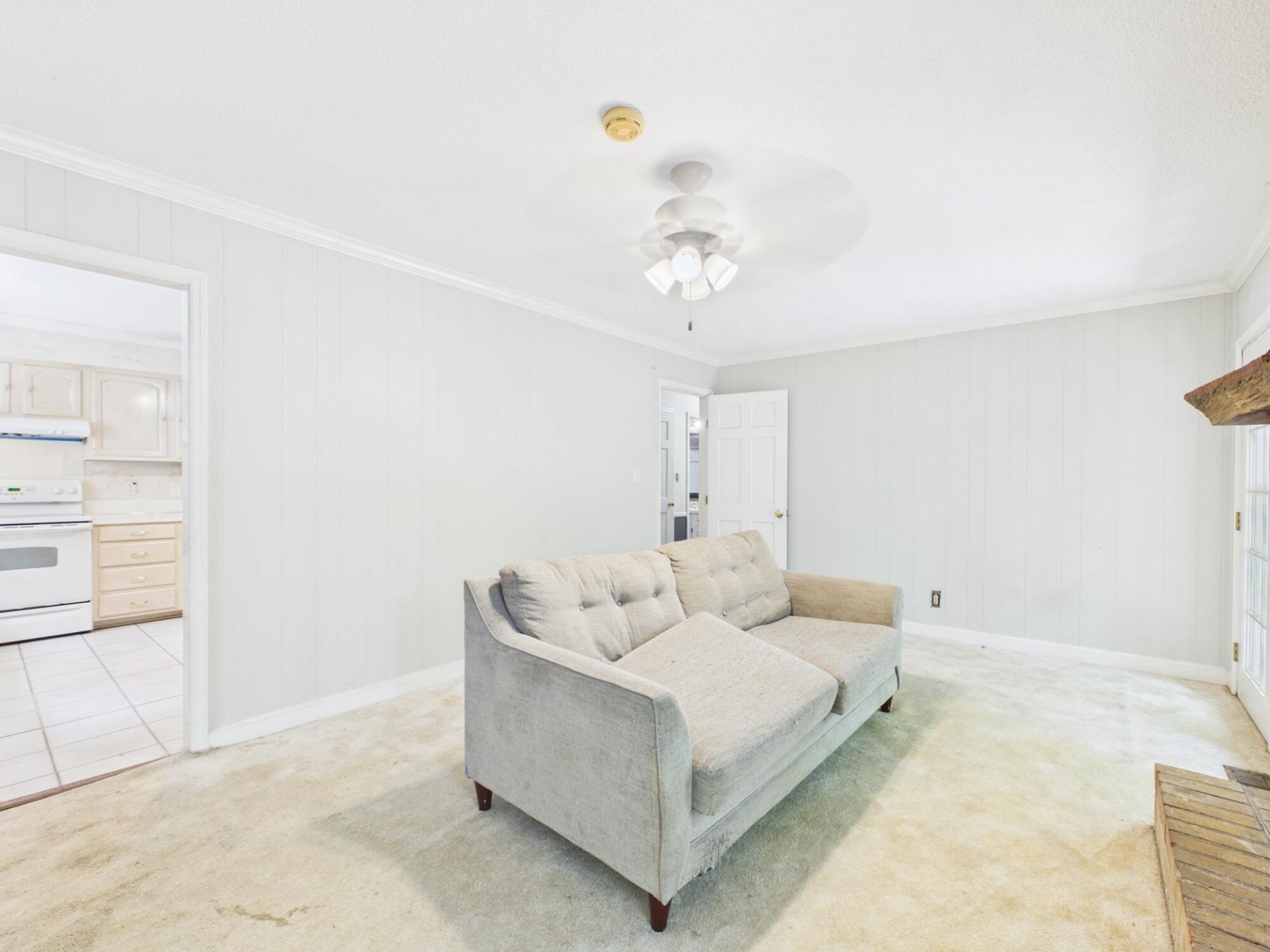 102 Candlewood Court Photo 12