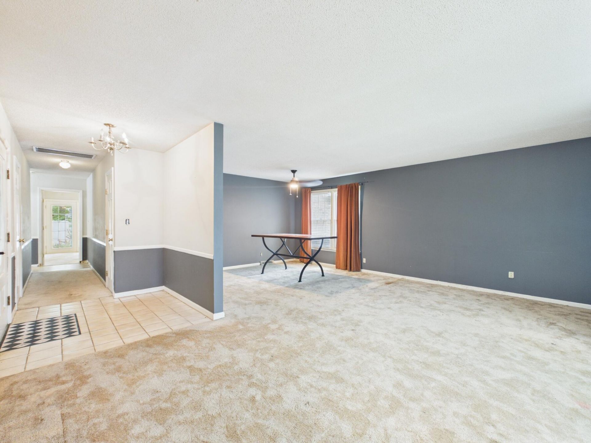 102 Candlewood Court Photo 6