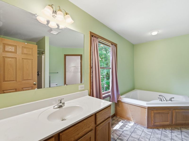 5488 Circle South Road NE, Thornville, OH 43076 Photo 22
