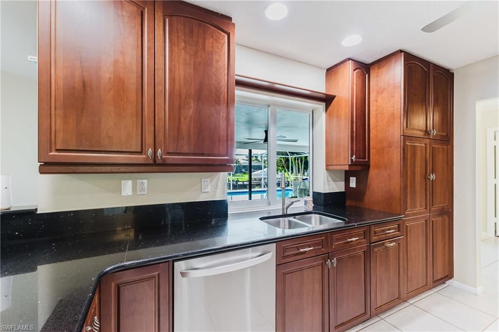 3319 SE 17th Ave, Cape Coral, FL 33904 Photo