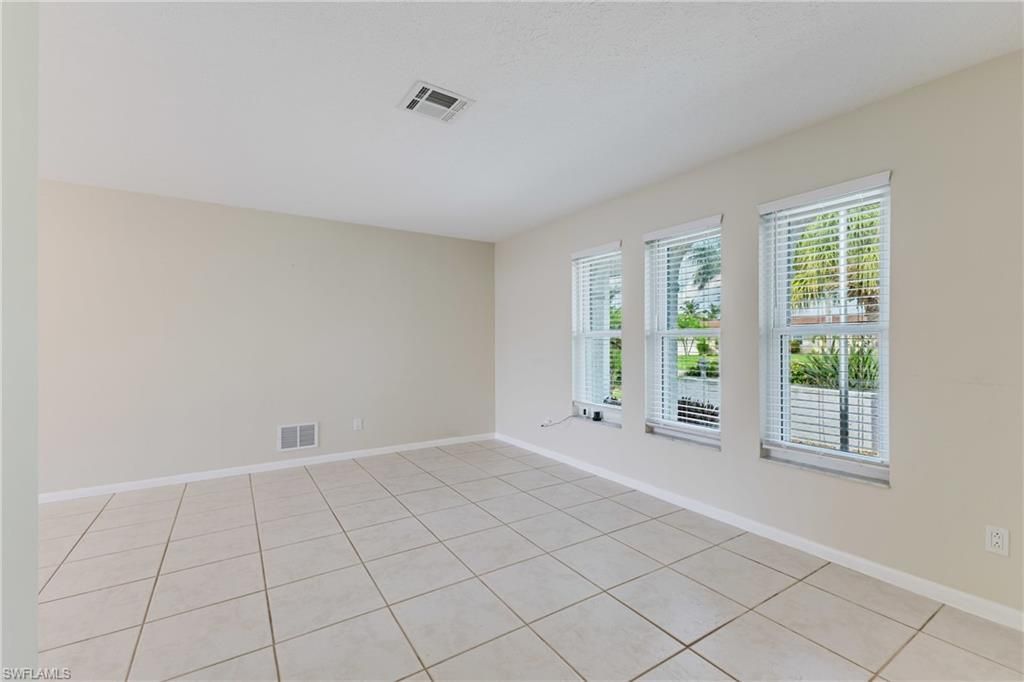 3319 SE 17th Ave, Cape Coral, FL 33904 Photo