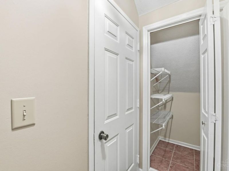 6288 Eagles Lake Dr, Cincinnati, OH 45248 Photo 15