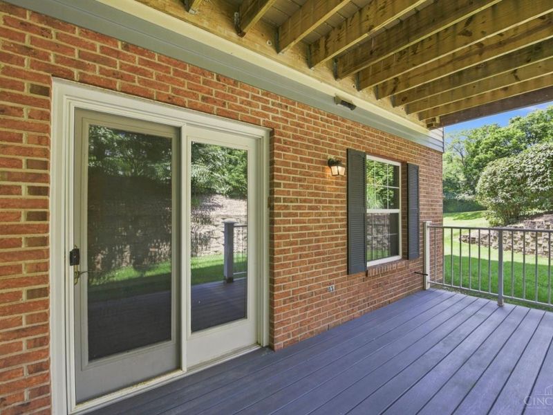 6288 Eagles Lake Dr, Cincinnati, OH 45248 Photo 38