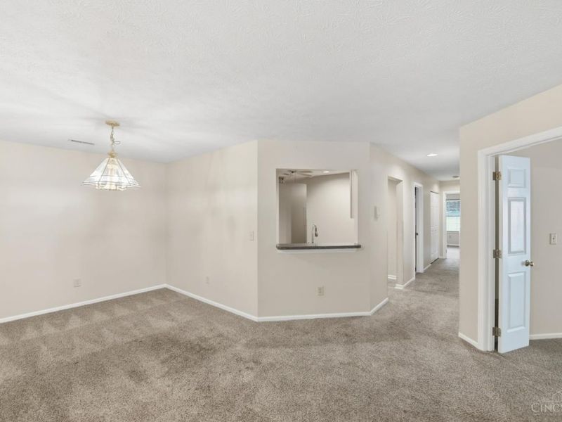 6288 Eagles Lake Dr, Cincinnati, OH 45248 Photo 8