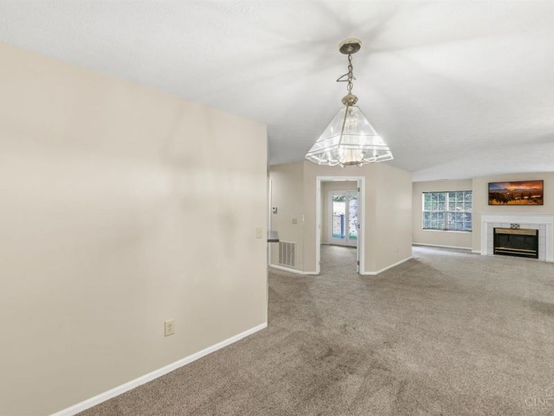 6288 Eagles Lake Dr, Cincinnati, OH 45248 Photo 9