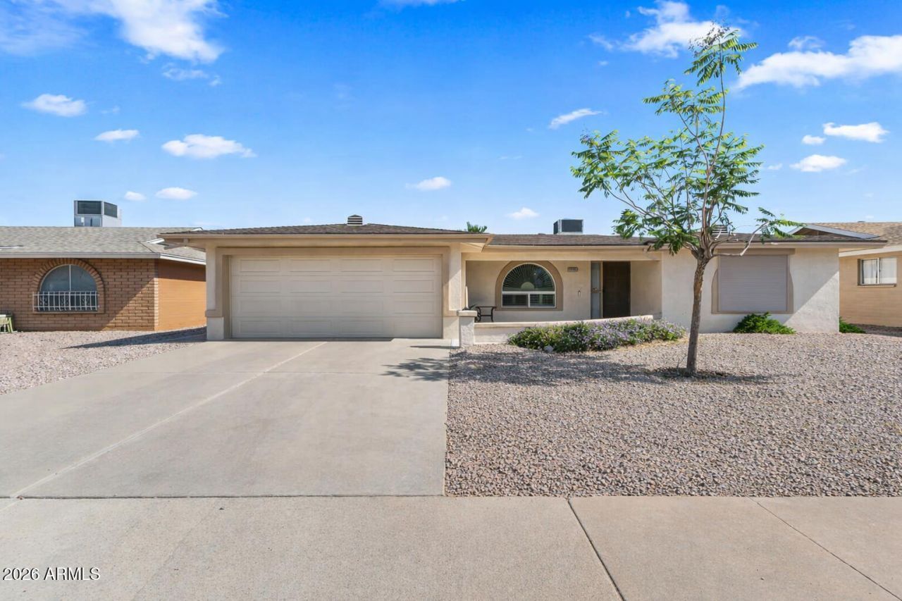 4256 E Dolphin Avenue, Mesa, AZ 85206 Main Photo