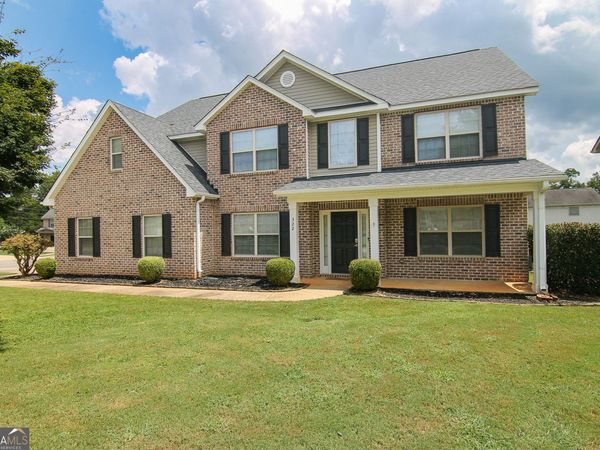322 Hearthwood Drive, Kathleen, GA 31047