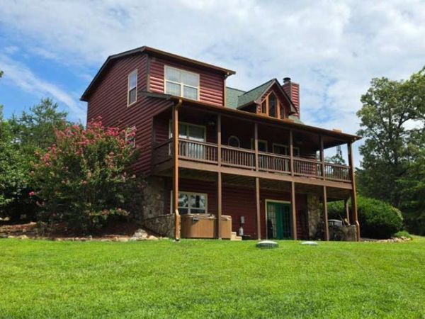 139 Gladys Lane, Young Harris, GA 30582