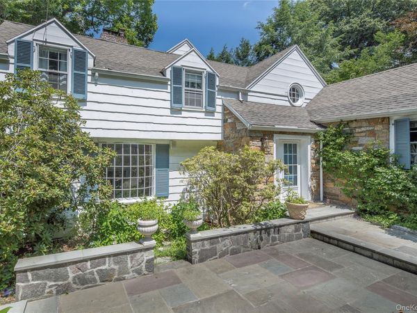 16 Crows Nest Road , Bronxville, NY 10708