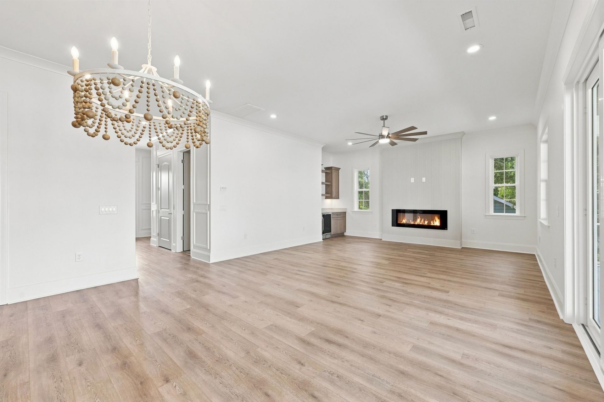 428 Vista Dr. Photo 18