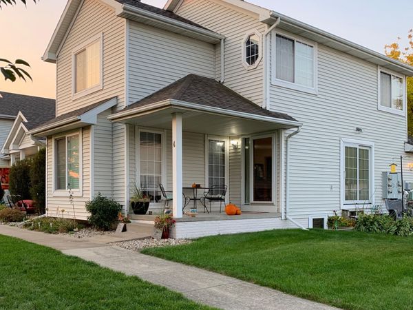 555 SE Laurel St #4, Waukee, IA 50263