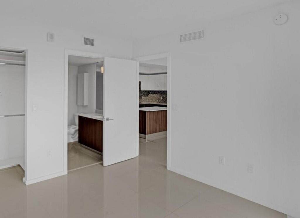 5252 NW 85th Avenue, Unit 1208, Doral, FL 33166 Photo