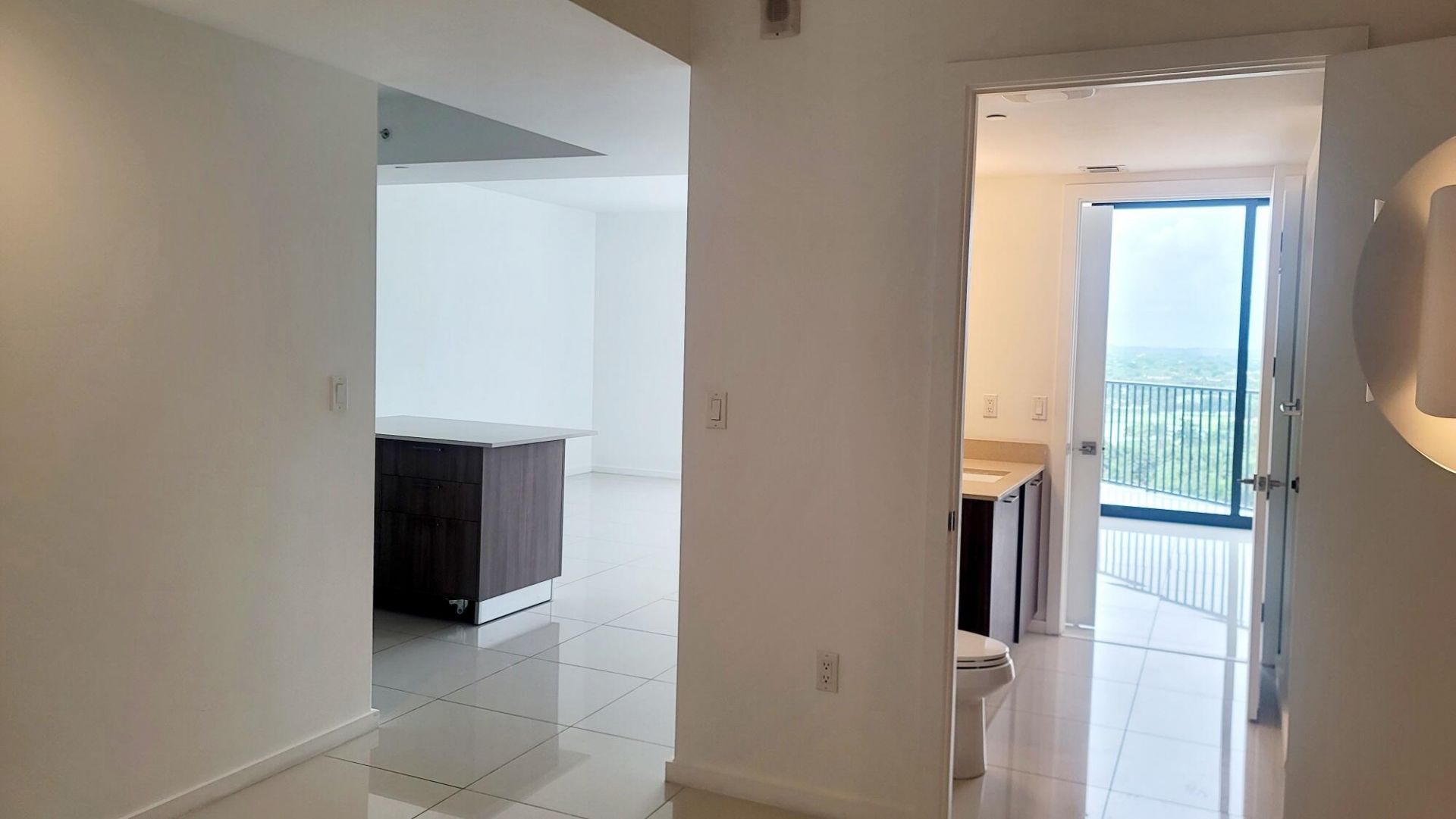 5252 NW 85th Avenue, Unit 1208, Doral, FL 33166 Photo