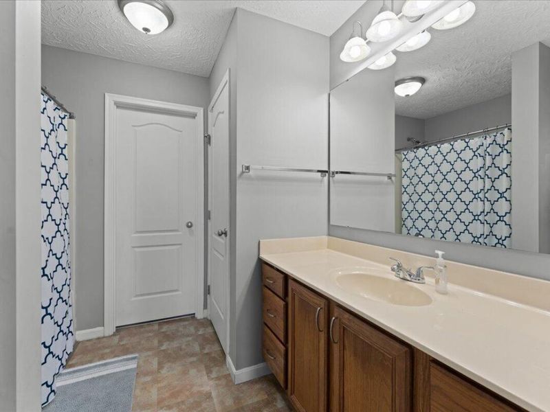 6890 Gordon Boulevard, Burlington, KY 41005 Photo 8