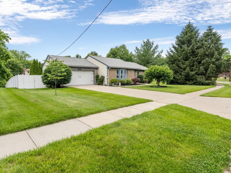 303 Center Park Drive, Florence, KY 41042 Photo 1
