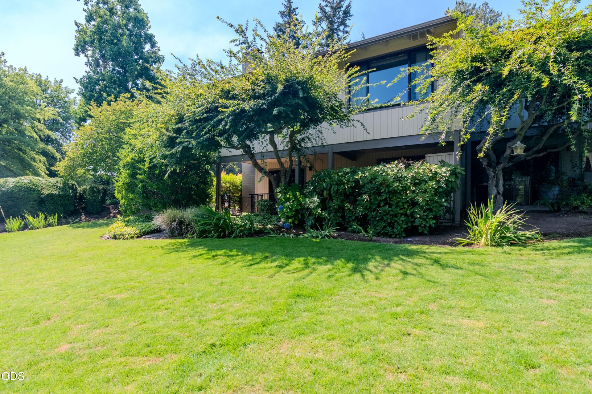 211 Florence Avenue, Medford, OR 97504 Main Photo