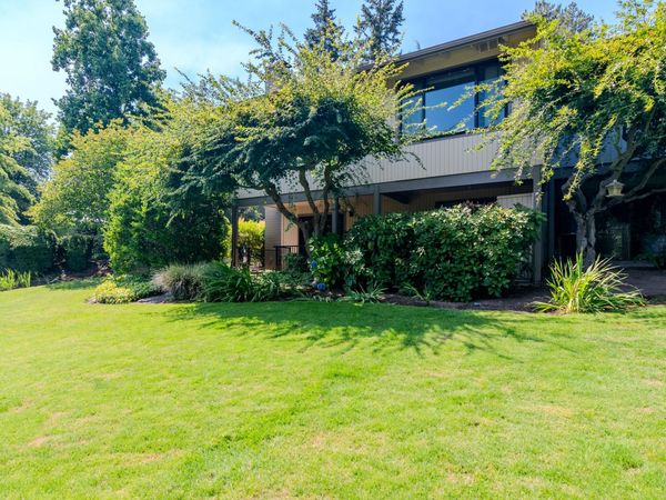 211 Florence Avenue, Medford, OR 97504