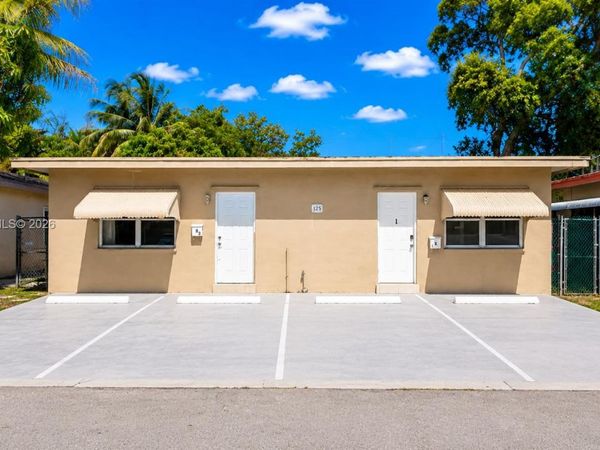 125 SE 2nd Ter , Hallandale Beach, FL 33009