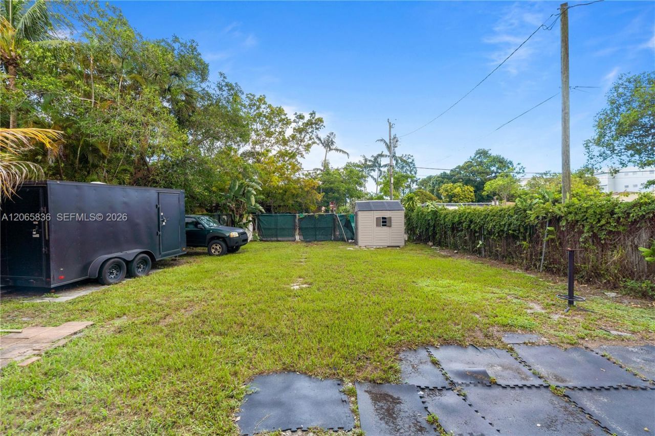 125 SE 2nd Ter, Hallandale Beach, FL 33009 Photo