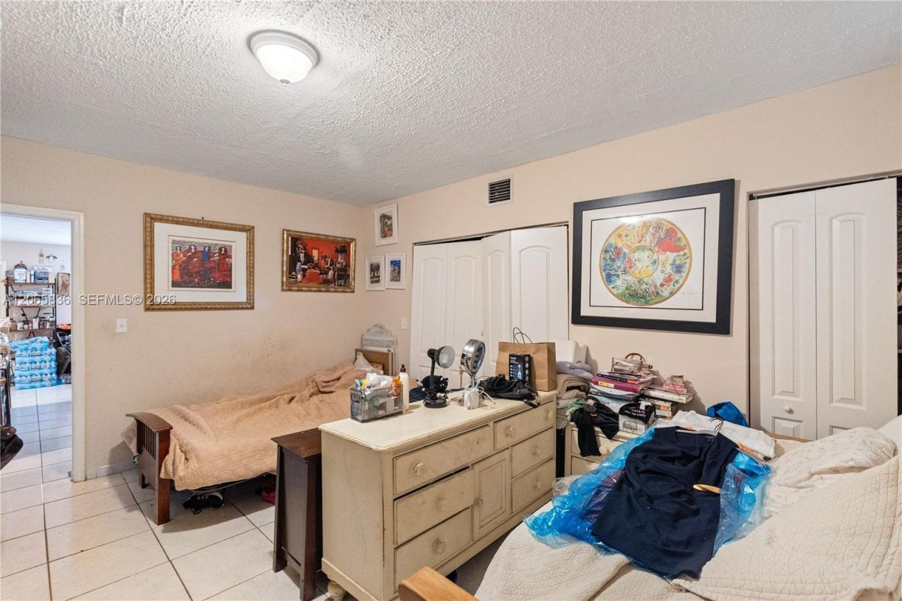 125 SE 2nd Ter, Hallandale Beach, FL 33009 Photo