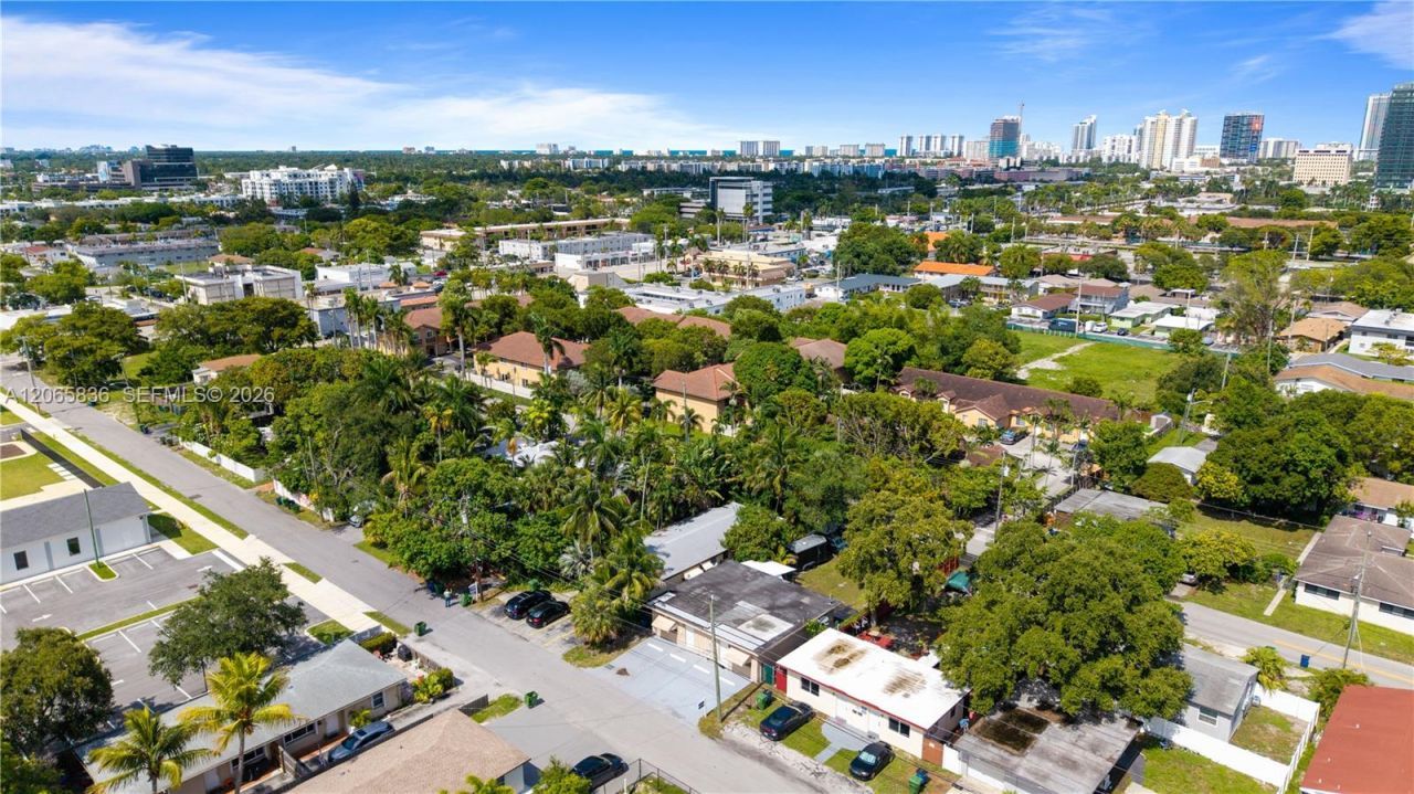 125 SE 2nd Ter, Hallandale Beach, FL 33009 Photo