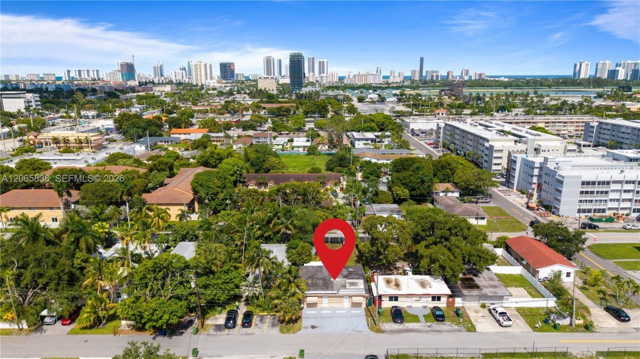 125 SE 2nd Ter, Hallandale Beach, FL 33009 Photo