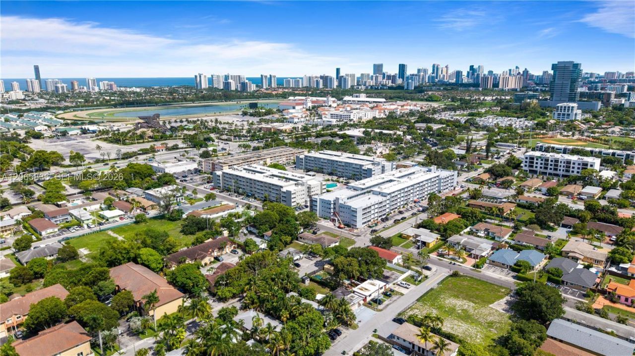 125 SE 2nd Ter, Hallandale Beach, FL 33009 Photo