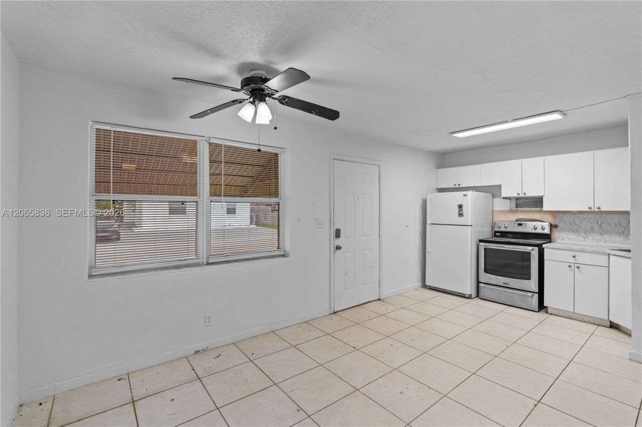 125 SE 2nd Ter, Hallandale Beach, FL 33009 Photo