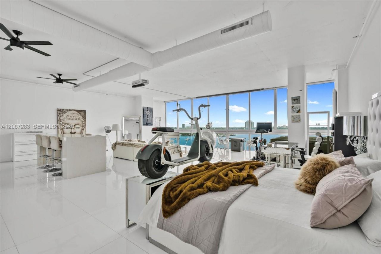 7934 West Dr, Unit 904, North Bay Village, FL 33141 Photo