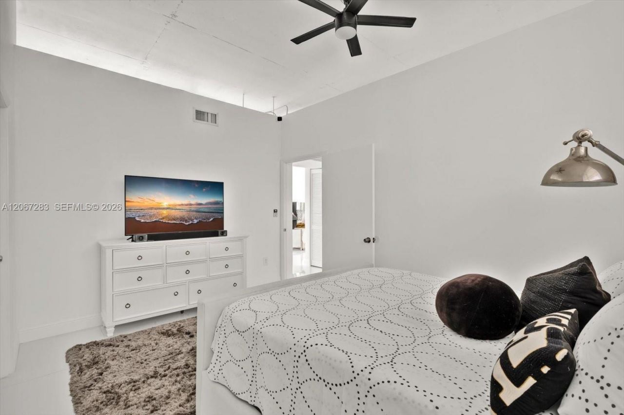 7934 West Dr, Unit 904, North Bay Village, FL 33141 Photo