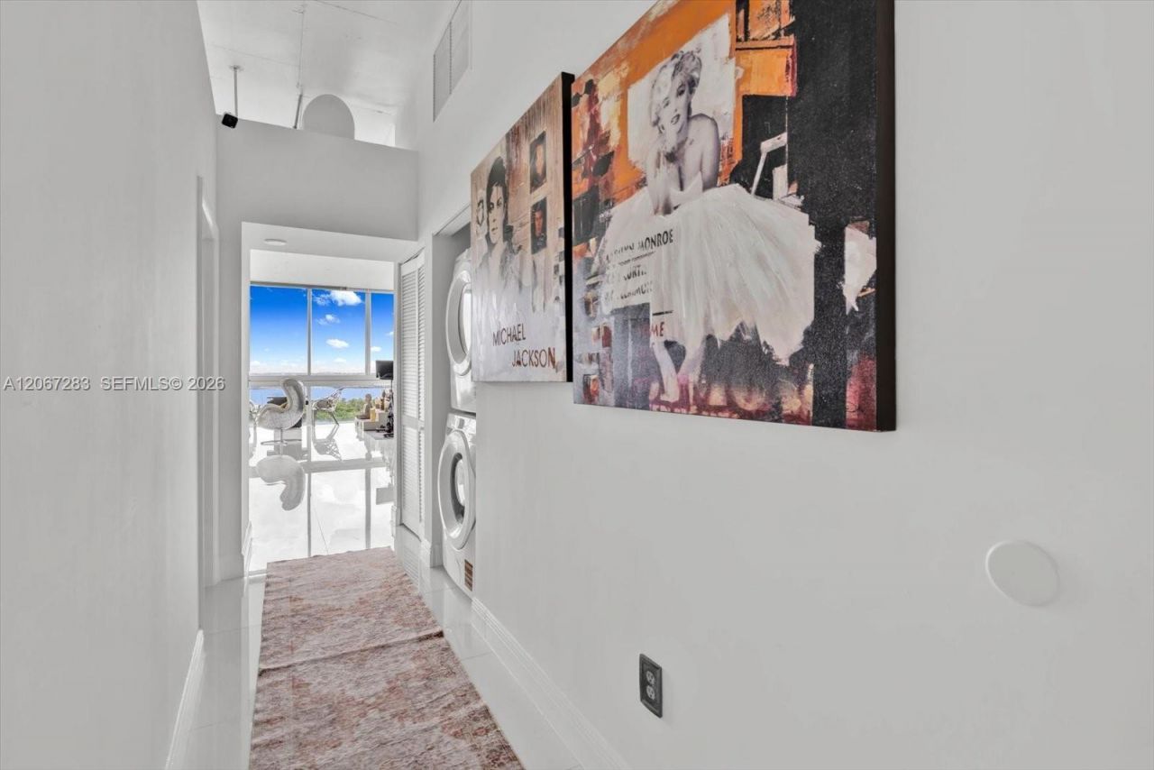 7934 West Dr, Unit 904, North Bay Village, FL 33141 Photo