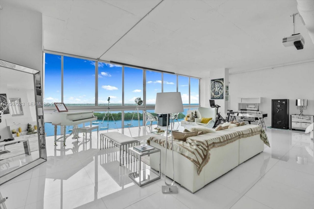 7934 West Dr, Unit 904, North Bay Village, FL 33141 Photo