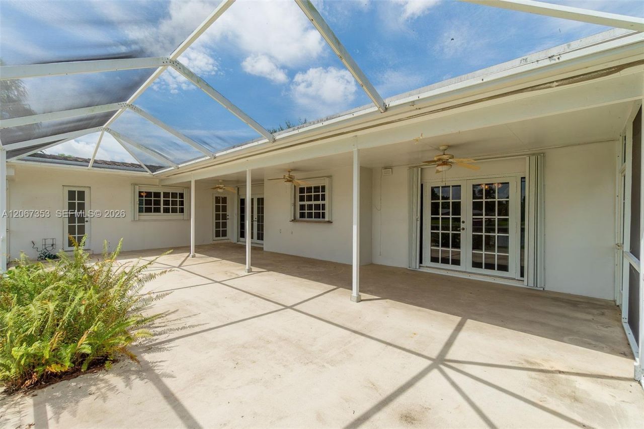 1731 NW 108th Ave, Pembroke Pines, FL 33026 Photo
