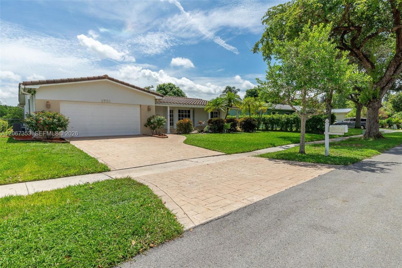 1731 NW 108th Ave, Pembroke Pines, FL 33026 Photo