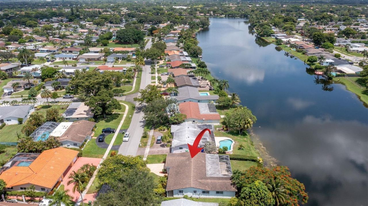 1731 NW 108th Ave, Pembroke Pines, FL 33026 Photo