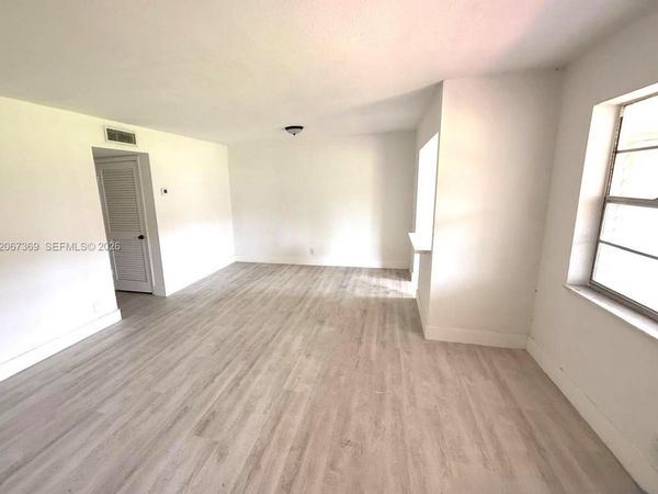 5300 Washington St , Unit T125, Hollywood, FL 33021
